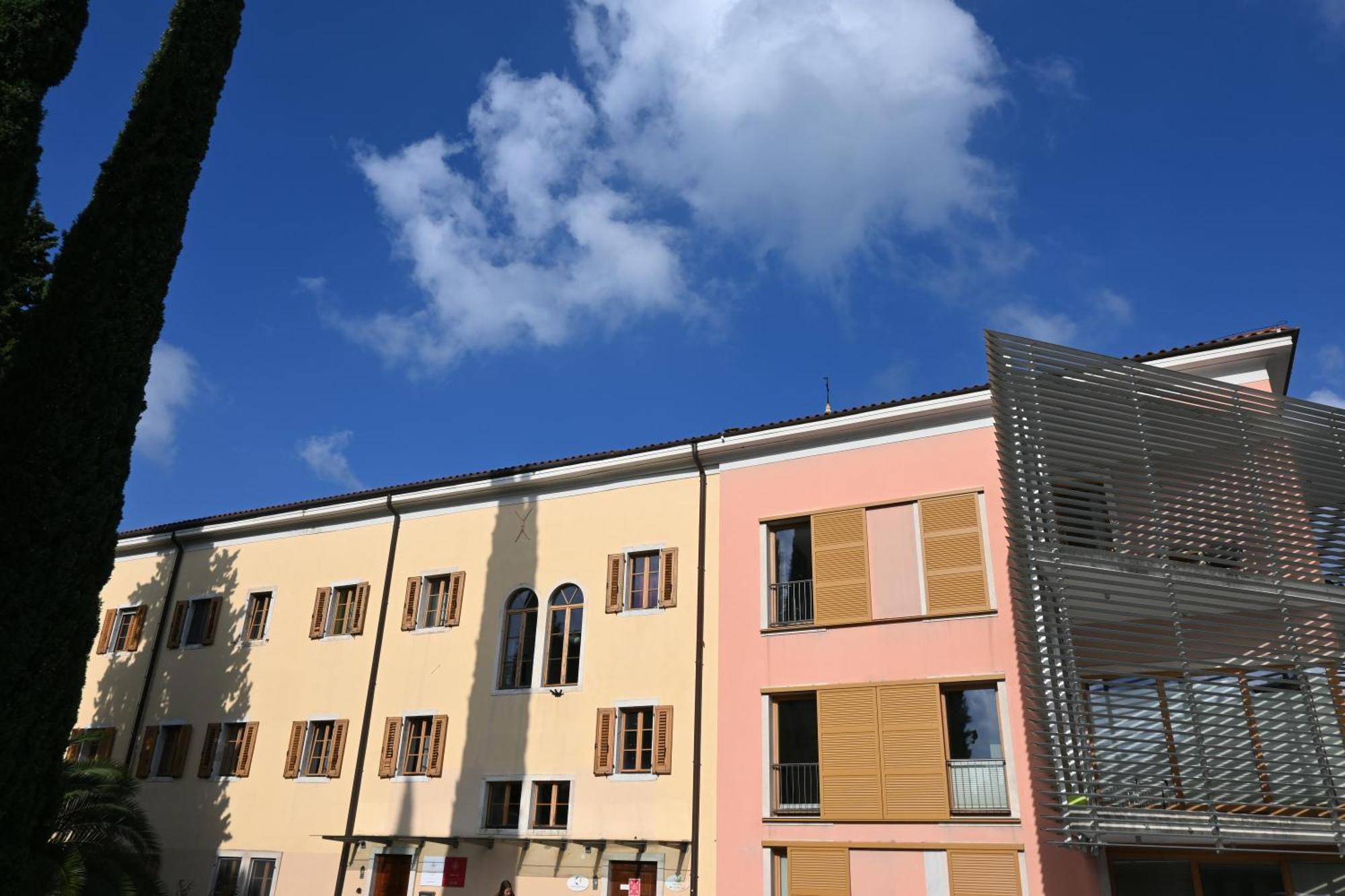Hostel Sveta Ana Koper Bagian luar foto