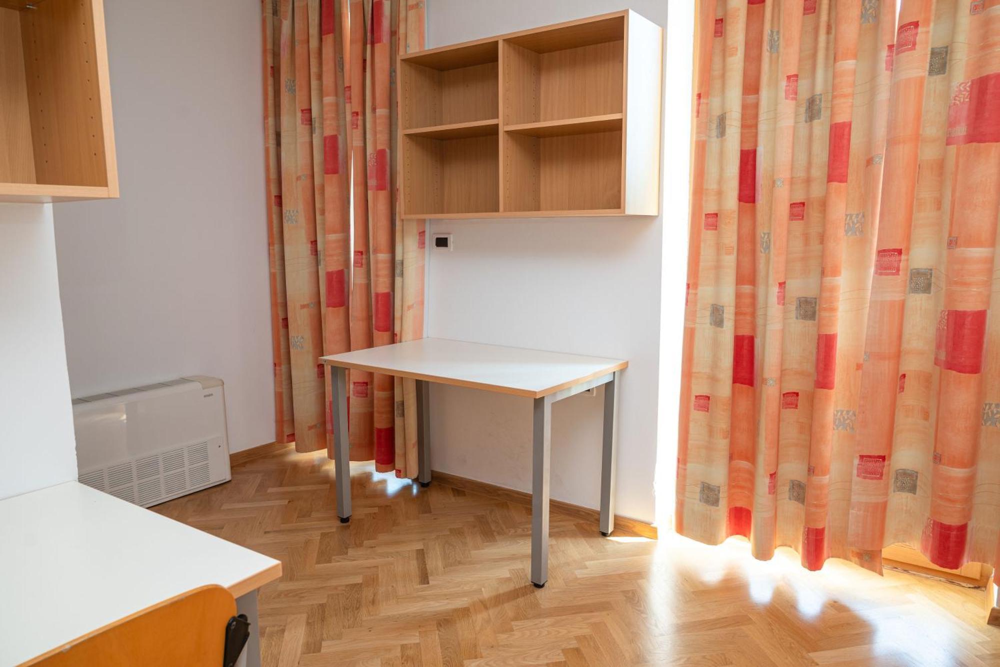 Hostel Sveta Ana Koper Bagian luar foto