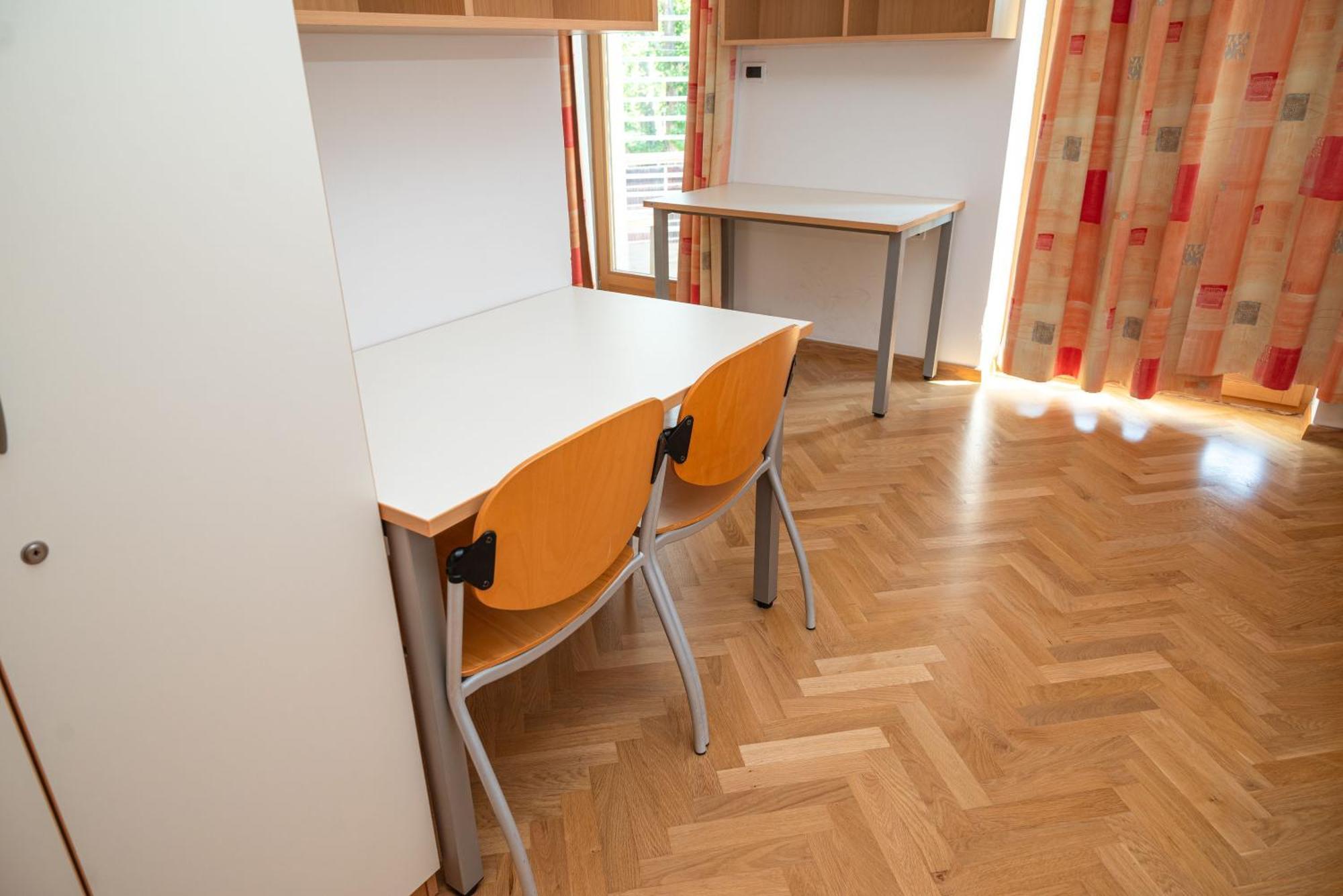Hostel Sveta Ana Koper Bagian luar foto