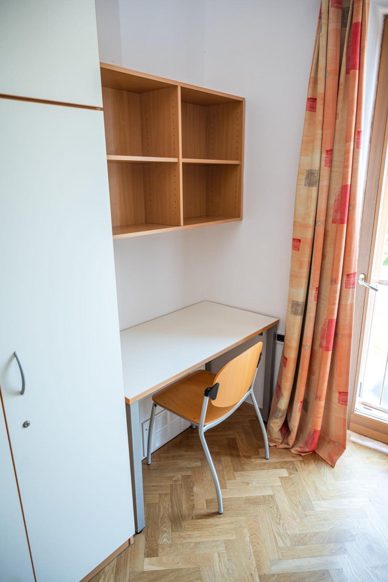 Hostel Sveta Ana Koper Bagian luar foto