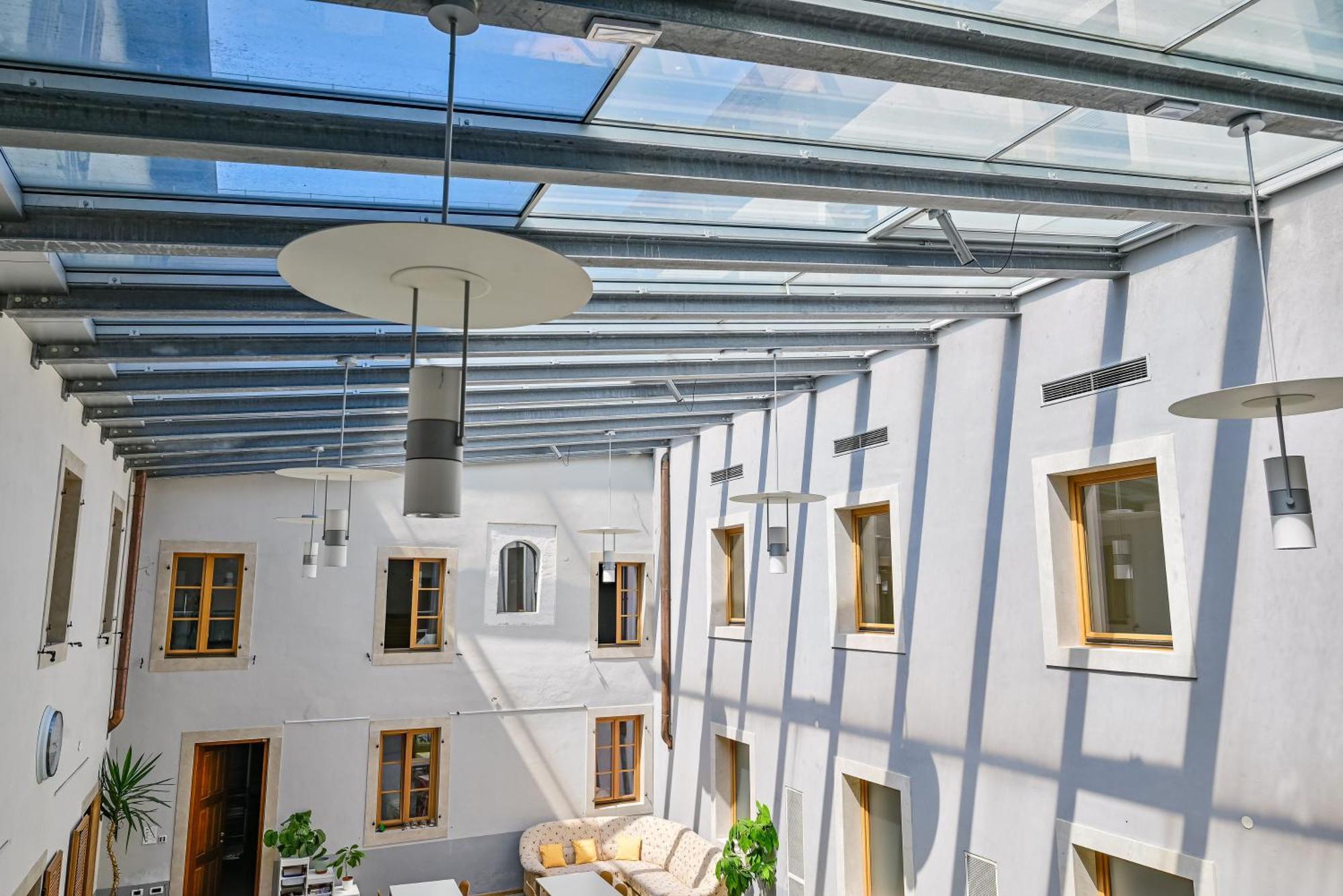Hostel Sveta Ana Koper Bagian luar foto